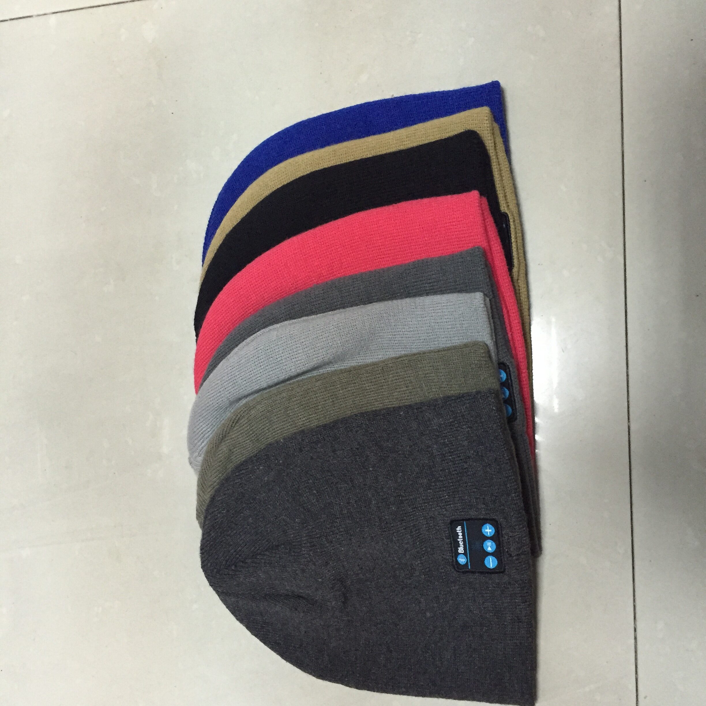 Duo Sense Wireless Bluetooth Beanie Hat with Detachable Stereo Speakers - Image 5
