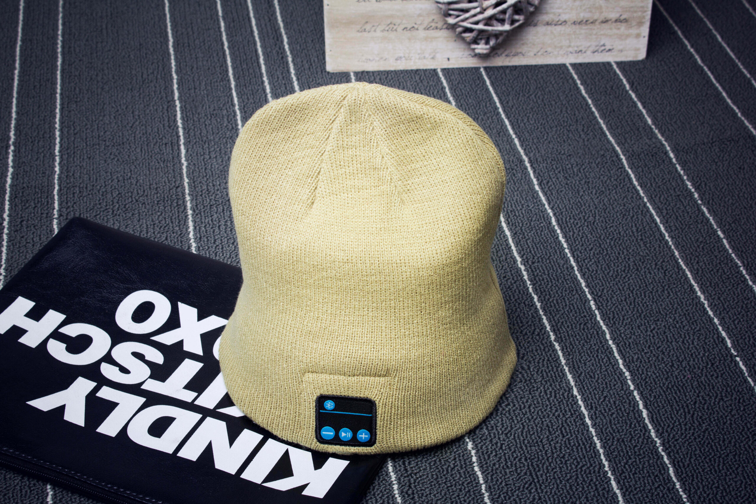 Duo Sense Wireless Bluetooth Beanie Hat with Detachable Stereo Speakers - Image 6